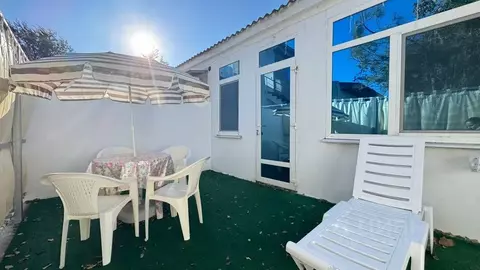 Дом в Крым, Сакский район, Штормовское с/пос, с. Поповка ул. Морская, ...