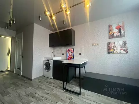 Студия Тюменская область, Тюмень ул. Республики, 167а (18.0 м)