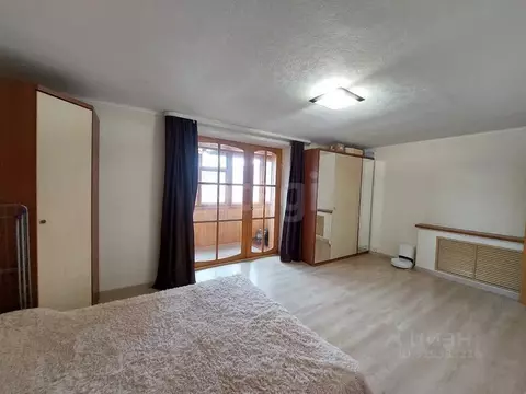 2-к кв. Коми, Сыктывкар Октябрьский просп., 377 (65.1 м)