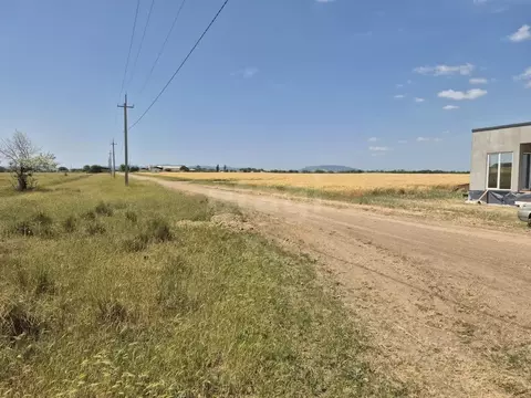 Участок в Крым, Кировский район, Журавское с/пос, с. Видное ул. ...