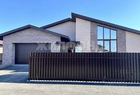 Коттедж в Хакасия, Усть-Абаканский район, с. Калинино ул. Яркая, 5 ...