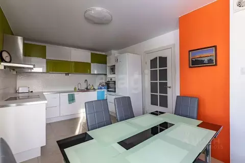 3-к кв. Санкт-Петербург Шипкинский пер., 3к1 (106.0 м)