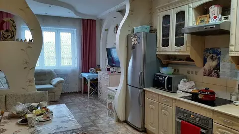 2-к кв. Ханты-Мансийский АО, Сургут ул. Иосифа Каролинского, 12 (64.3 ...