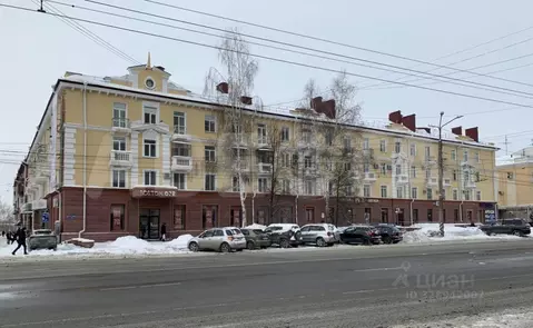 2-к кв. Омская область, Омск просп. Карла Маркса, 22 (53.9 м)