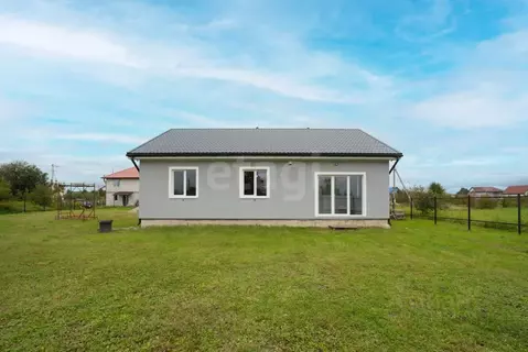 Дом в Калининградская область, Гурьевский муниципальный округ, пос. ...