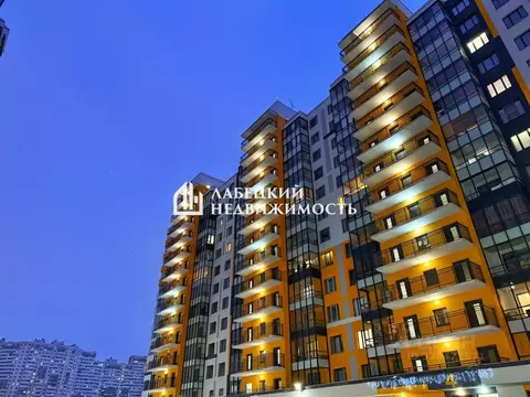 3-к кв. Санкт-Петербург пос. Шушары, ул. Окуловская, 13 (67.3 м)