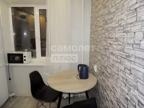 2-к кв. Тюменская область, Тюмень ул. Парфенова, 18 (44.2 м)