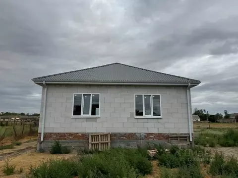 Дом в Астраханская область, Астрахань пос. Советский, ул. Луговая, 4 ...