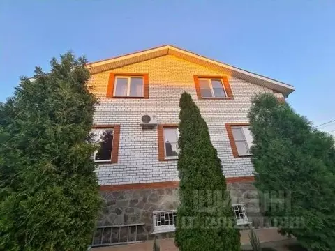 Коттедж в Волгоградская область, Волгоград Вьюжная ул. (386 м)