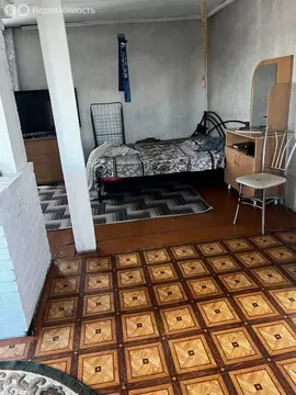 Дом в Республика Тыва, Кызылский кожуун, посёлок городского типа ...