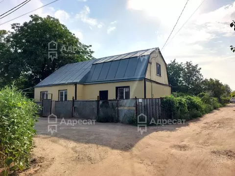 Дом в Волгоградская область, Волгоград ул. имени Менделеева (81 м)