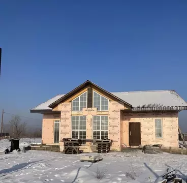 Дом в Хакасия, Усть-Абаканский район, пос. Тепличный ул. Рябиновая ...