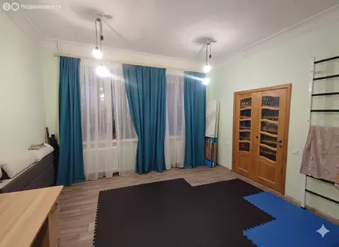 3-комнатная квартира: Екатеринбург, Первомайская улица, 95 (67.4 м)