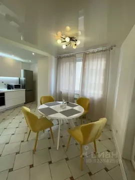 2-к кв. Самарская область, Самара Революционная ул., 3 (80.0 м)