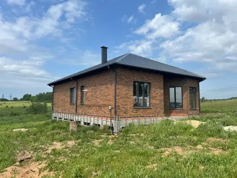 Дом в Тульская область, Тула городской округ, д. Медвенка, Водный мкр ...