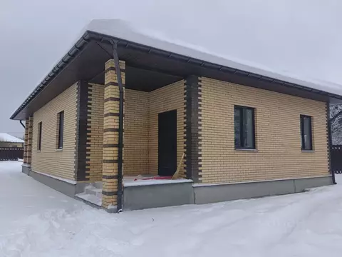 Дом в Калужская область, Жуковский муниципальный округ, с. Совхоз ...