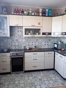 4-к кв. Омская область, Омск пос. Амурский, ул. Нахимова, 9 (92.1 м)