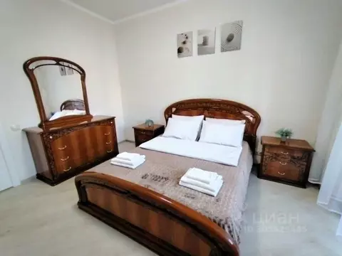 1-к кв. Челябинская область, Челябинск просп. Ленина, 33 (68.0 м)