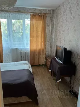 3-к кв. Ленинградская область, Тихвин 5-й мкр, 31 (70.0 м)