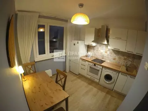 Продается 2-комнатная квартира