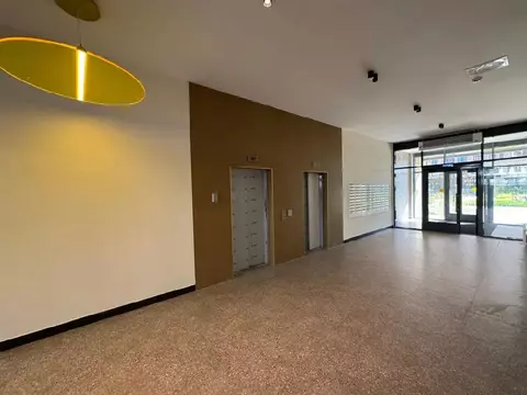 Продается 3-комнатная квартира