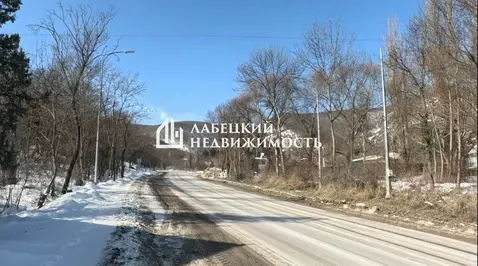 Участок в Крым, Белогорский район, Курское с/пос, с. Тополевка ул. ...