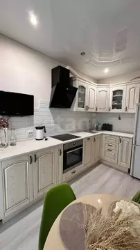 1-к кв. Тюменская область, Тюмень ул. Александра Протозанова, 10к1 ...