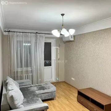 3-комнатная квартира: Махачкала, улица Каримова, 14 (80 м)