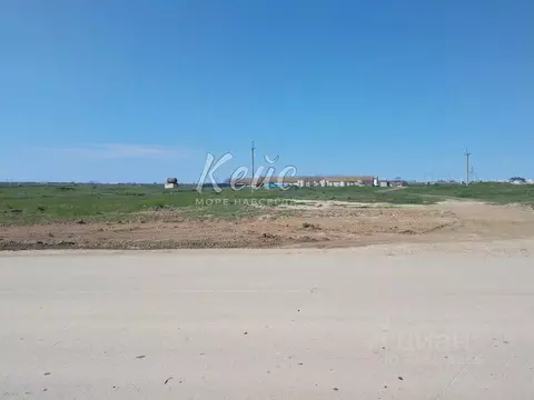 Участок в Крым, Ленинский район, Семисотское с/пос, с. Каменское  (6.0 ...