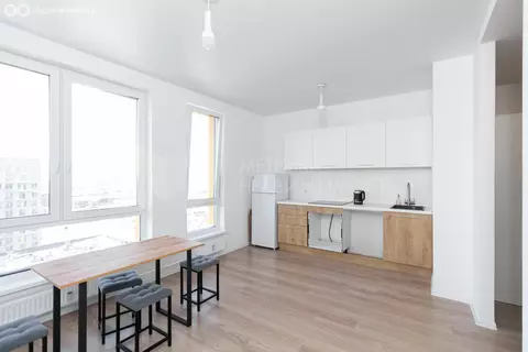 2-комнатная квартира: Тюмень, улица Юрия Рогачева, 9к2 (57.6 м)