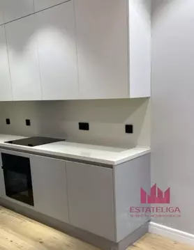 Студия Москва пл. Курского Вокзала, 1 (32.0 м)