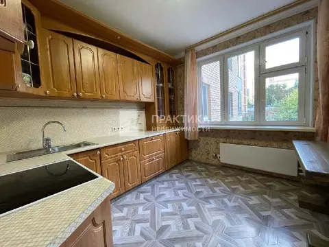 Продается 3-комнатная квартира