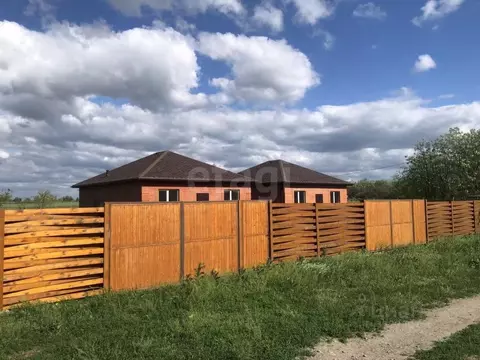 Дом в Ростовская область, Азовский район, Пешковское с/пос, с. ...