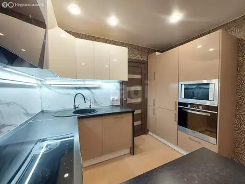 2-комнатная квартира: Тюмень, улица 50 лет Октября, 74/2 (64.3 м)