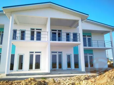 2-к кв. Крым, Черноморский район, Окуневское с/пос, с. Знаменское ул. ...