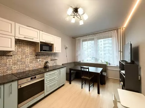 Квартира, 1 комната, 42.1 м