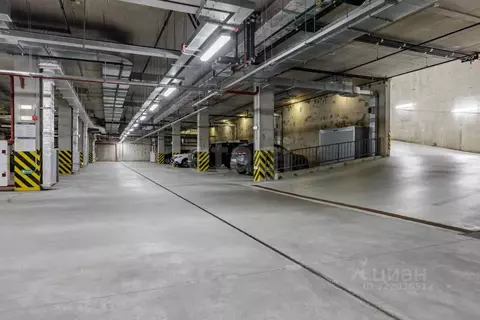 Гараж в Санкт-Петербург ул. Верхне-Каменская, 5 (13 м)