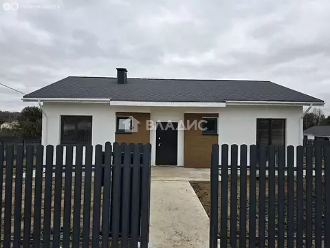 Дом в Кожевенное, Клубная улица, 13 (100 м)