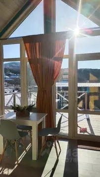 Дом в Крым, Белогорский район, Криничненское с/пос, с. Алексеевка ул. ...