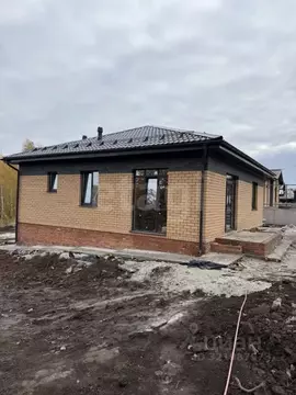 Дом в Курская область, Курский район, Нижнемедведицкий сельсовет, д. ...