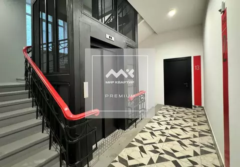 Офис в Санкт-Петербург Октябрьская наб., 108 (365 м)