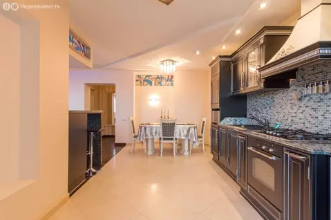 3-комнатная квартира: Вологда, улица Леденцова, 7А (153.4 м)