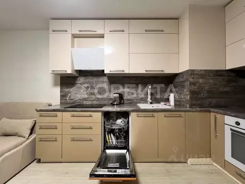 1-к кв. Тюменская область, Тюмень ул. Павла Шарова, 7к1 (50.0 м)