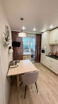 2-к кв. Башкортостан, Уфа Интернациональная ул., 27 (63.5 м)