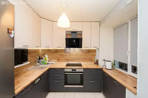 3-комнатная квартира: Тюмень, улица 50 лет Октября, 37Б (57.6 м)