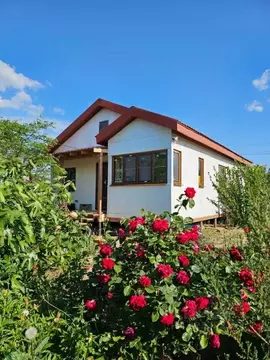 Дом в Крым, Сакский район, с. Уютное, Прибой СПК ул. Виноградная, 25 ...