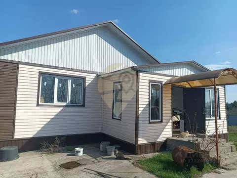 Дом в Белгородская область, Старооскольский городской округ, с. ...
