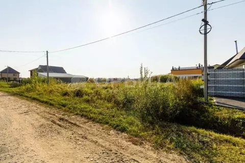 Участок в Тюменская область, Тюменский муниципальный округ, д. Ушакова ...