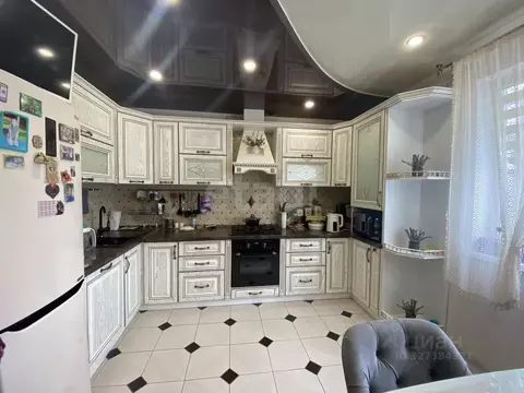 Дом в Брянская область, Брянский район, Нетьинское с/пос, пос. ...