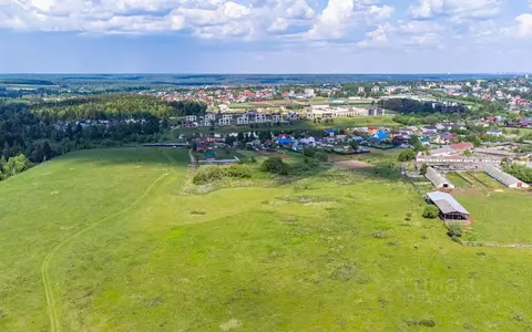 Участок в Калужская область, Малоярославецкий муниципальный округ, с. ...